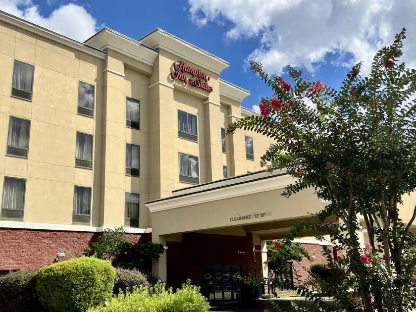 Hampton Inn & Suites McComb - Image 1