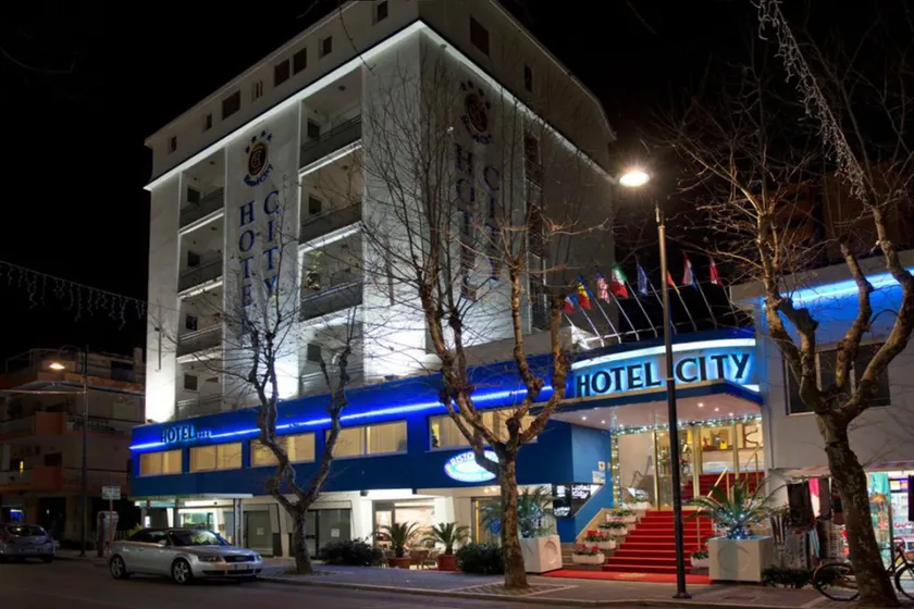 Hotel City - Image 1