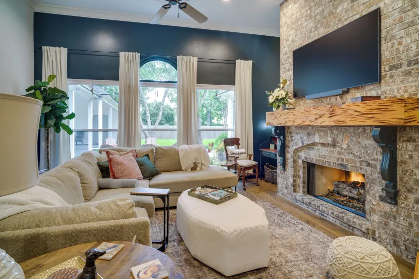 Elegant Baton Rouge Home w/ Yard ~ 3 Mi to Lsu! - Image 1