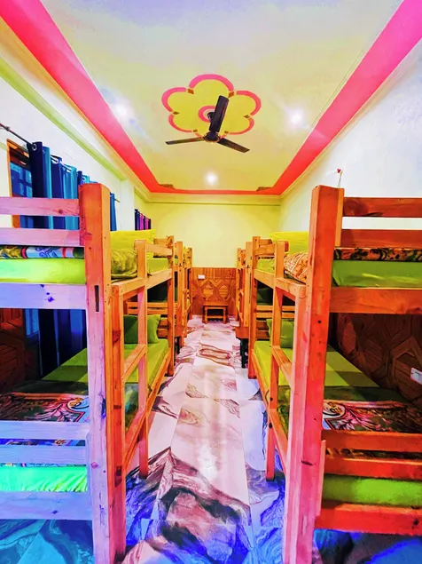Chalo Chhalal Hotel & Cafe - Image 1