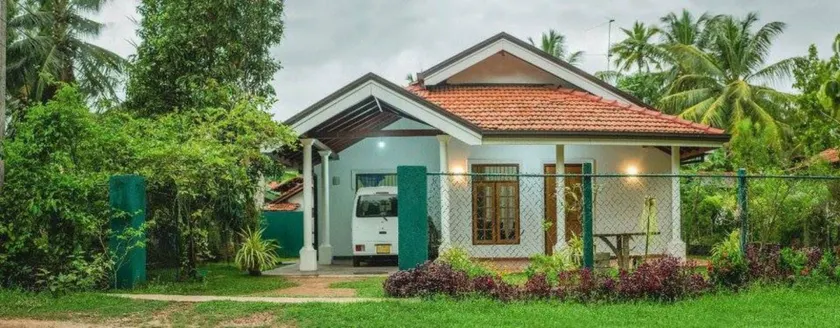 Winee's Lodge - Image 1