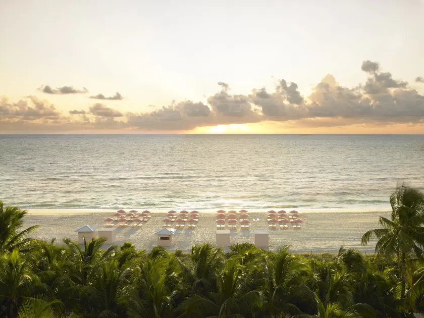 Grand Beach Hotel - Image 1