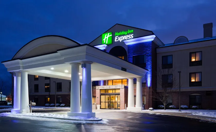Holiday Inn Express Milwaukee North Brown Deer/Mequon by IHG - Image 1