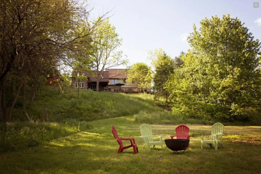 River Bluff Farm Bed and Breakfast - Image 1