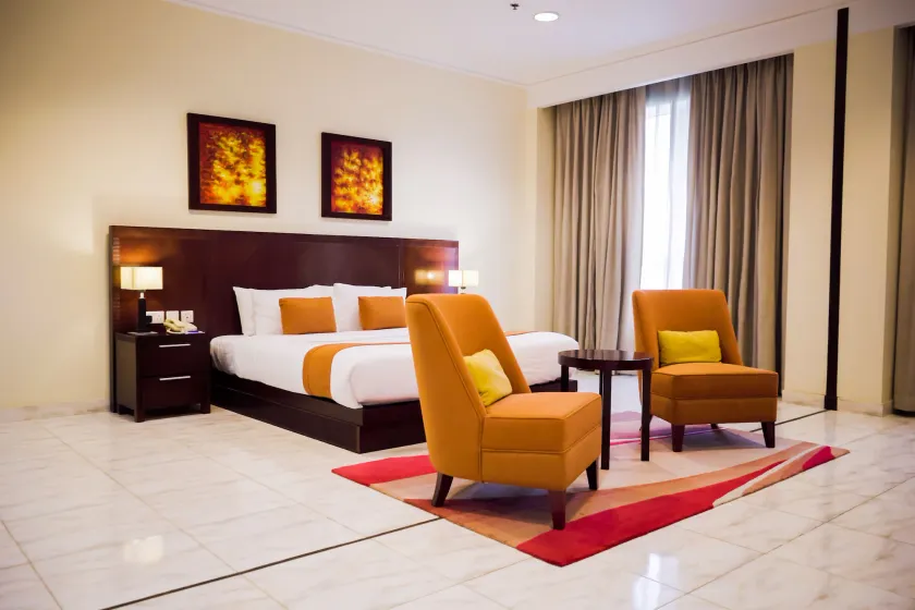 City Seasons Hotel & Suites Muscat - Image 1