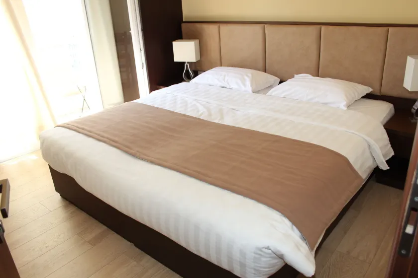 Rea Hotel - Image 1