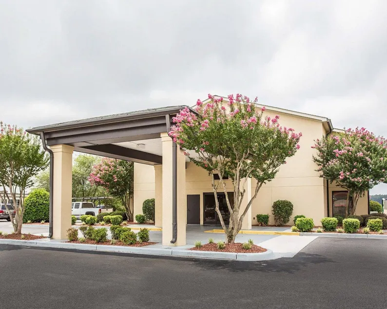 Quality Inn Mullins - Marion - Image 1