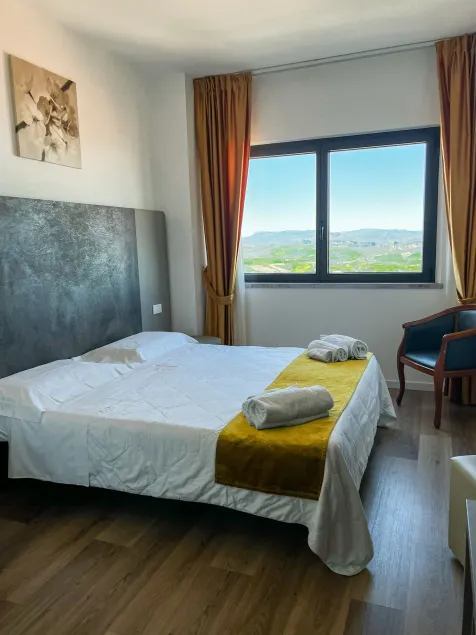 Hotel Joli - Image 1