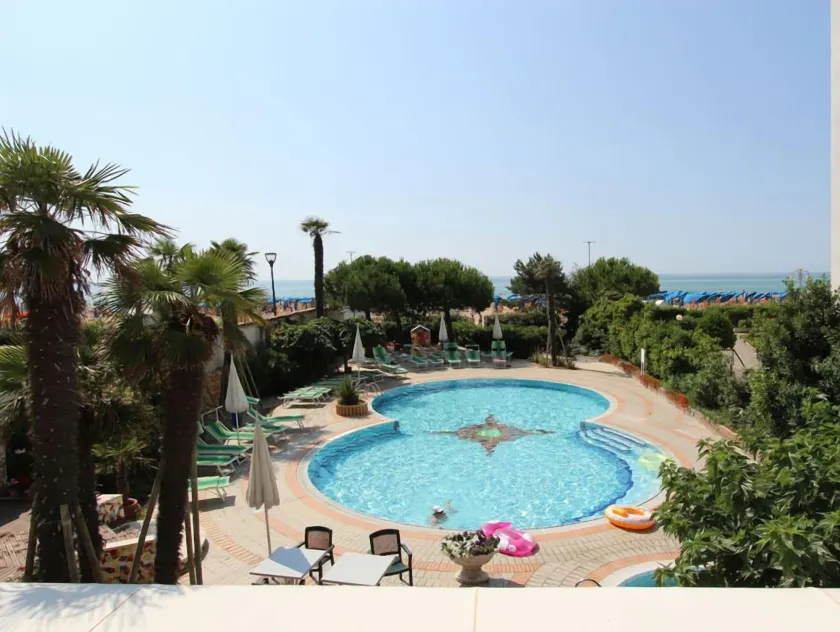 Park Hotel Cellini - Image 1