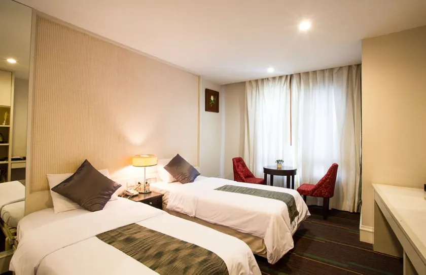 Aphrodite Inn Bangkok - Image 1