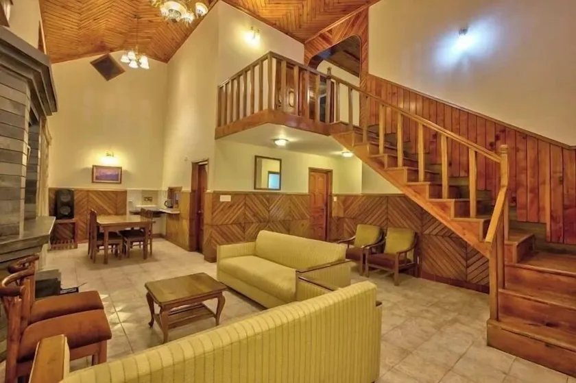 Snow Park Villas & Resort Manali - Indgang