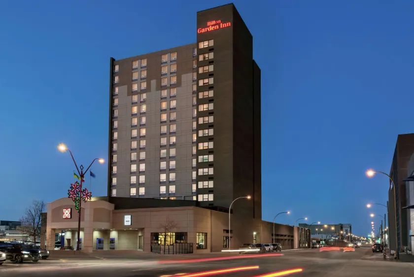 Hilton Garden Inn Saskatoon Downtown - Image 1