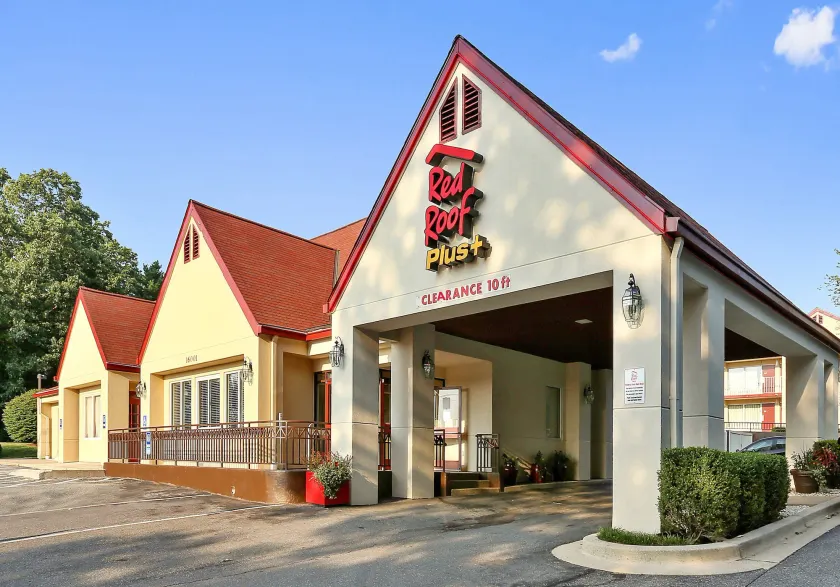 Red Roof Inn PLUS+ Washington DC Rockville - Image 1