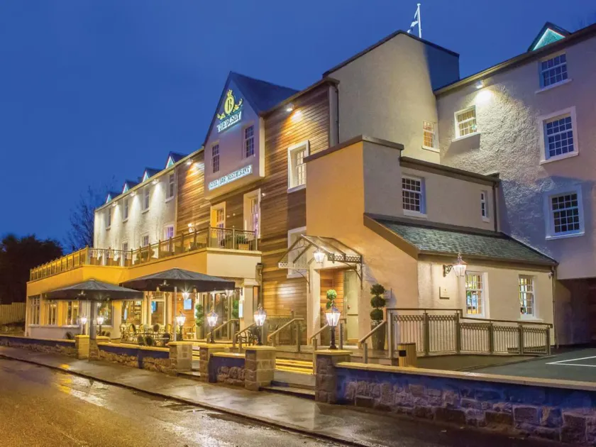 Busby Hotel - Image 1