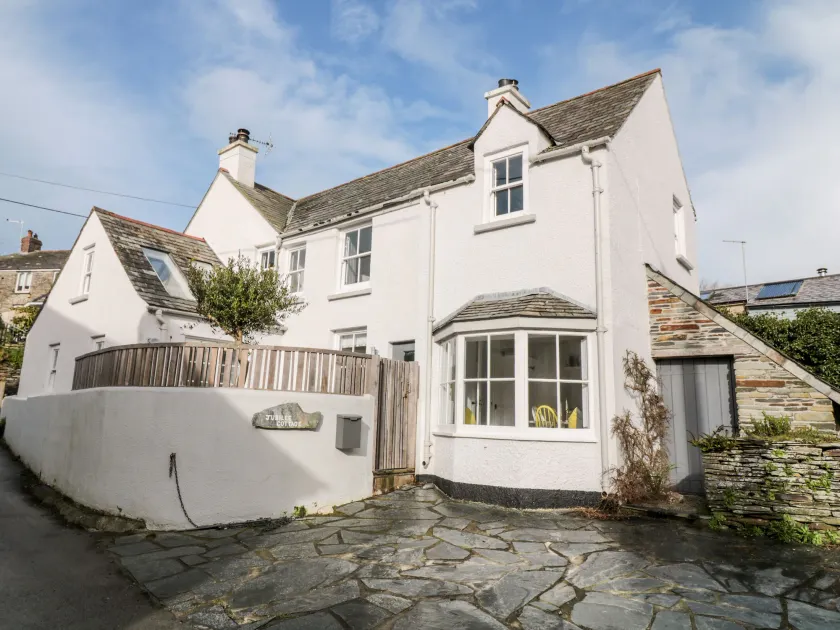 1 Jubilee Cottage - Image 1