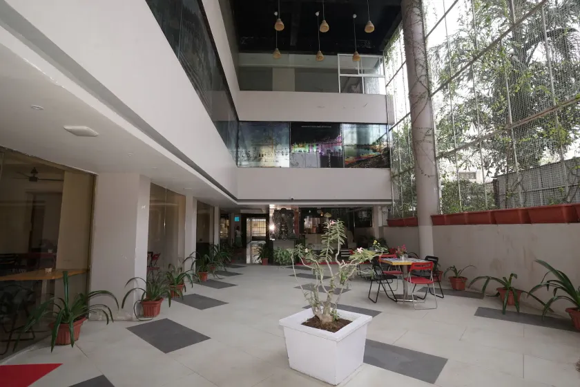 Hotel Grand Maratha - Lobby