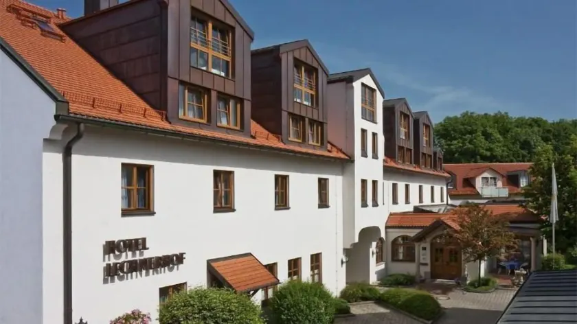 Hotel Lechnerhof Unterföhring - Image 1