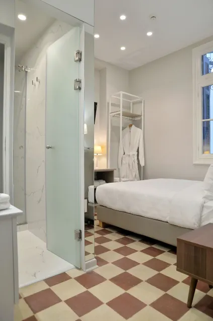 1900 ATHENIAN HOUSE - Room