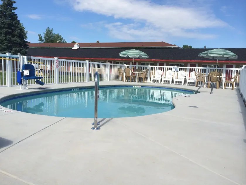 Caravan Motel - Image 1