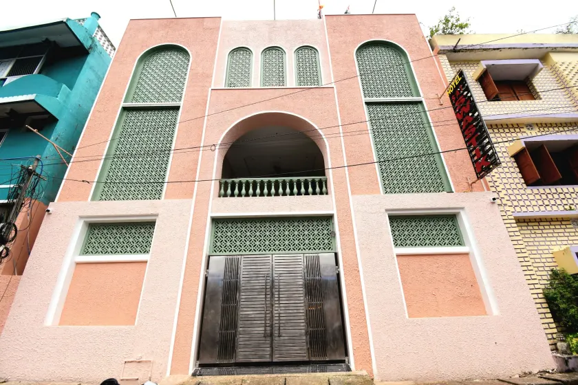 Hotel Sai Swastik - Image 1