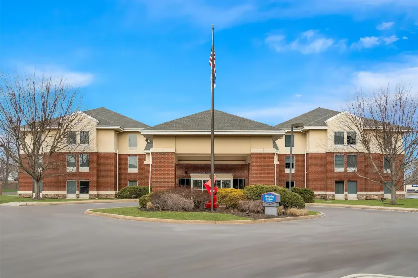 Hampton Inn & Suites Newtown - Image 1