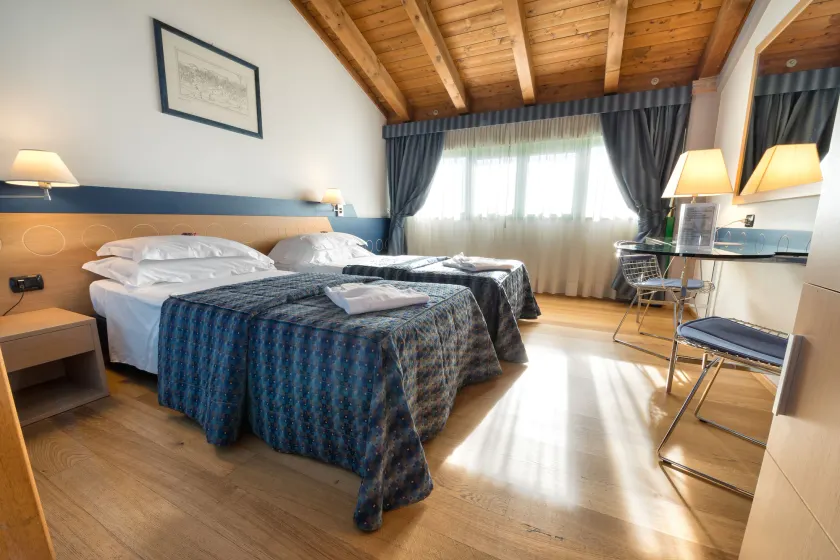 West Point Airport Hotel - Image 1