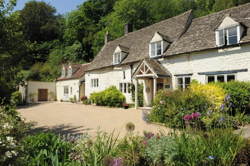Spring Cottage - Image 1