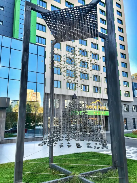 Favor Park Hotel - Image 1