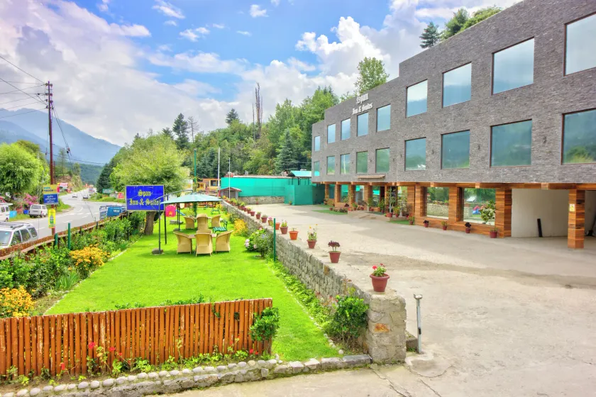Span Inn Suites Manali - Image 1