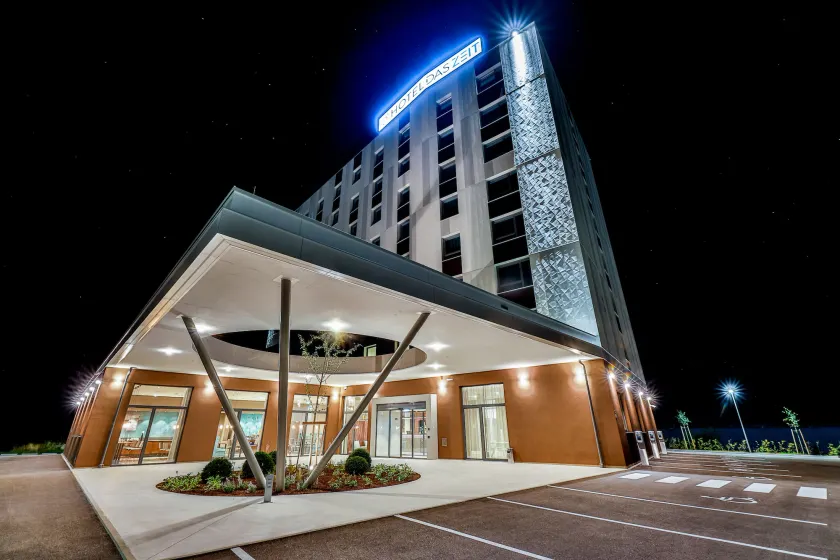 Hotel Das Zeit - Image 1