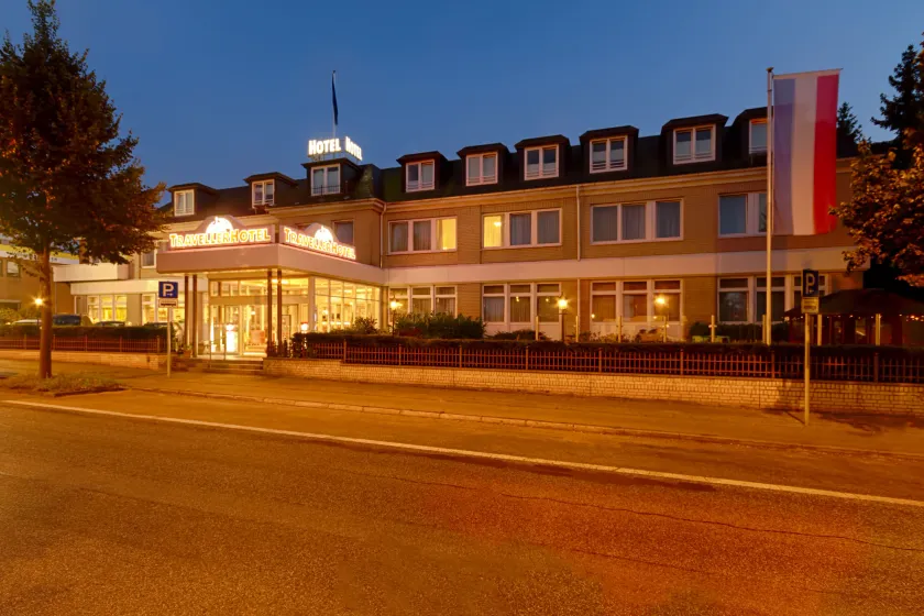 Traveller Hotel - Image 1