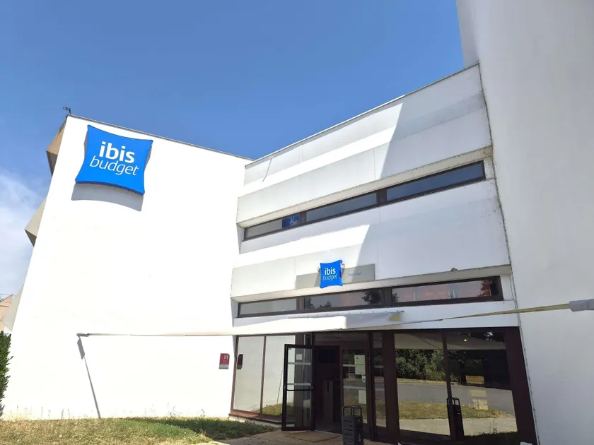 ibis budget Tours Sud - Image 1