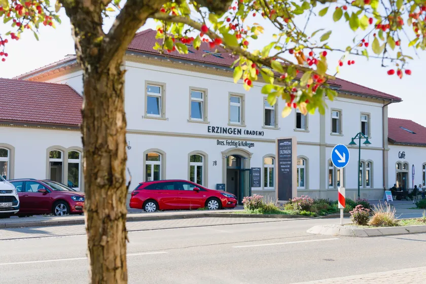 Bahnhof-Erzingen, hotel, coffee & more - Image 1