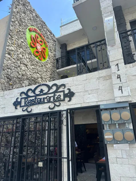 Mandarina's House Hotel - Image 1