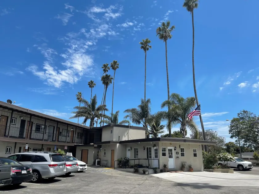 Bayshore Inn Ventura - Image 1