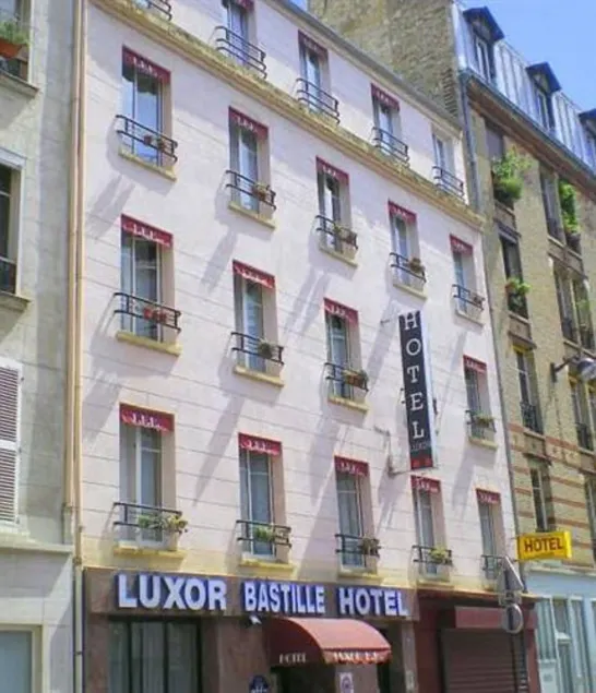 Luxor Bastille Hotel - Image 1