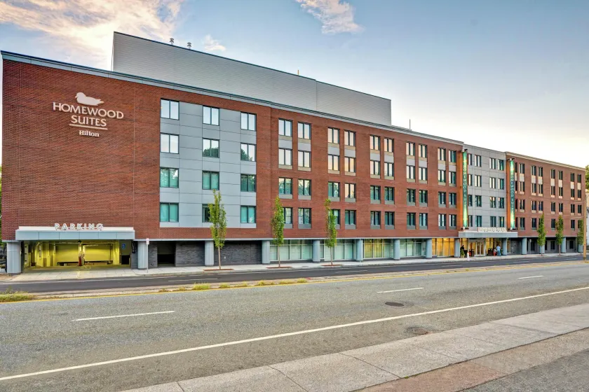 Homewood Suites by Hilton Boston Brookline-Longwood Medical - Image 1