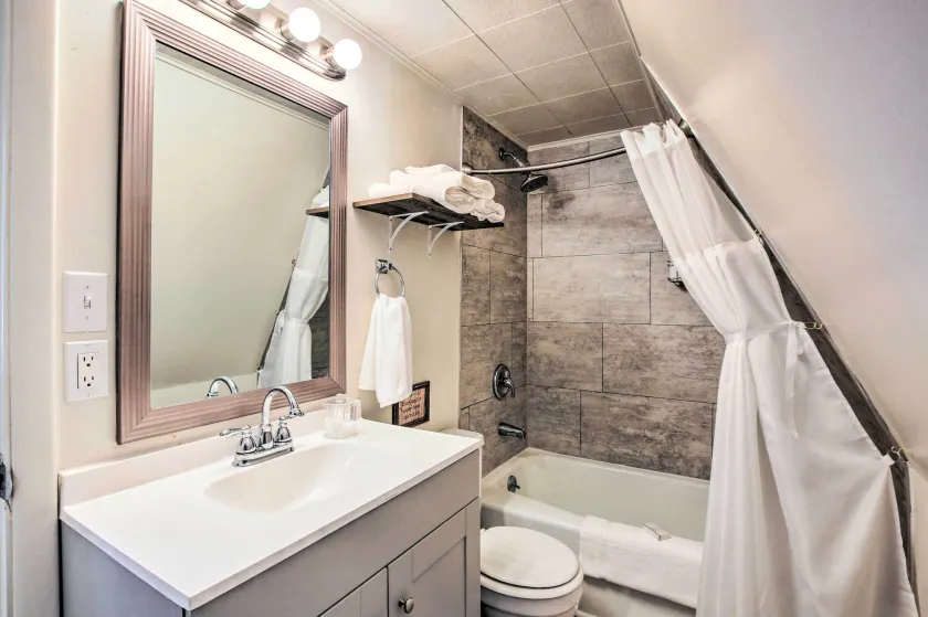 Charming Evanston A-frame: Dog Friendly! - Interiør