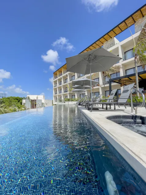 Hive Cancun by G Hotels - Image 1
