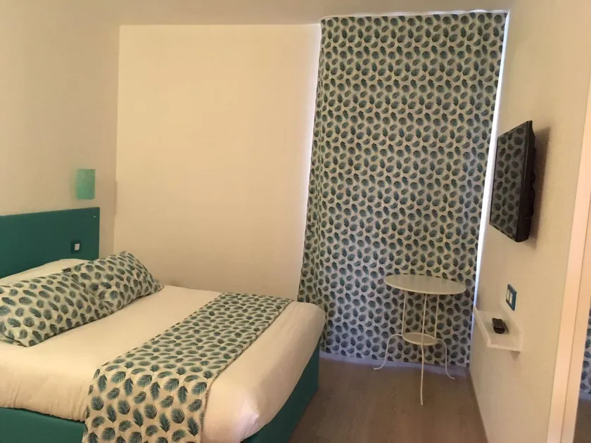 Brit Hotel Salon de Provence - Image 1