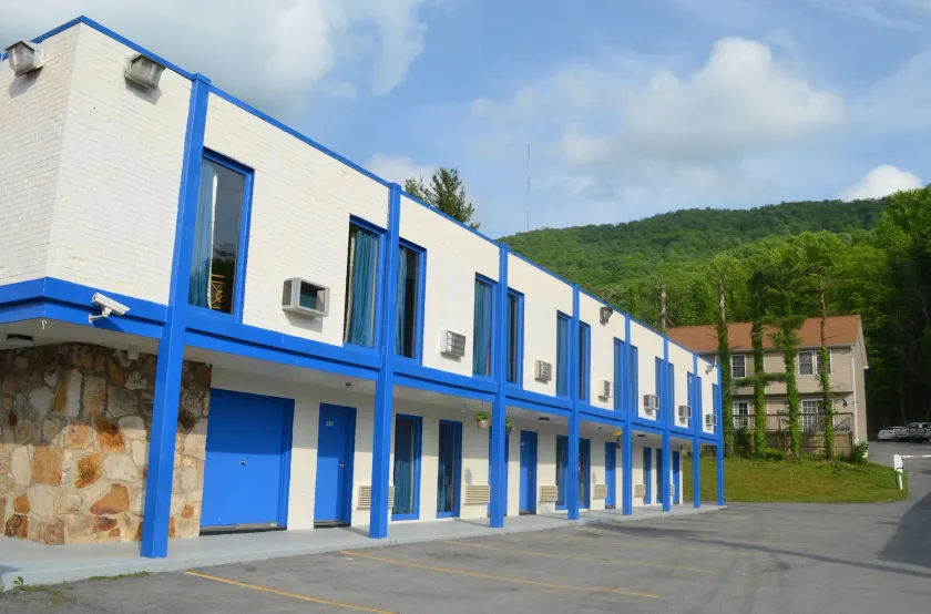 Economy Inn Bluefield - Image 1