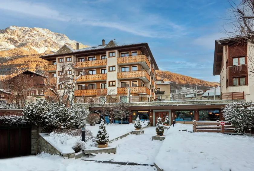 Hotel Rezia - Image 1