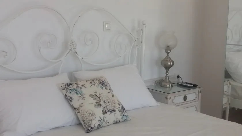 Estate Dafnopanagia Luxury Apartment - Image 1