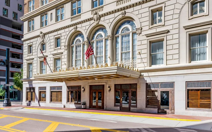 Hotel Flor Tampa Downtown, Tapestry Collection by Hilton - Image 1