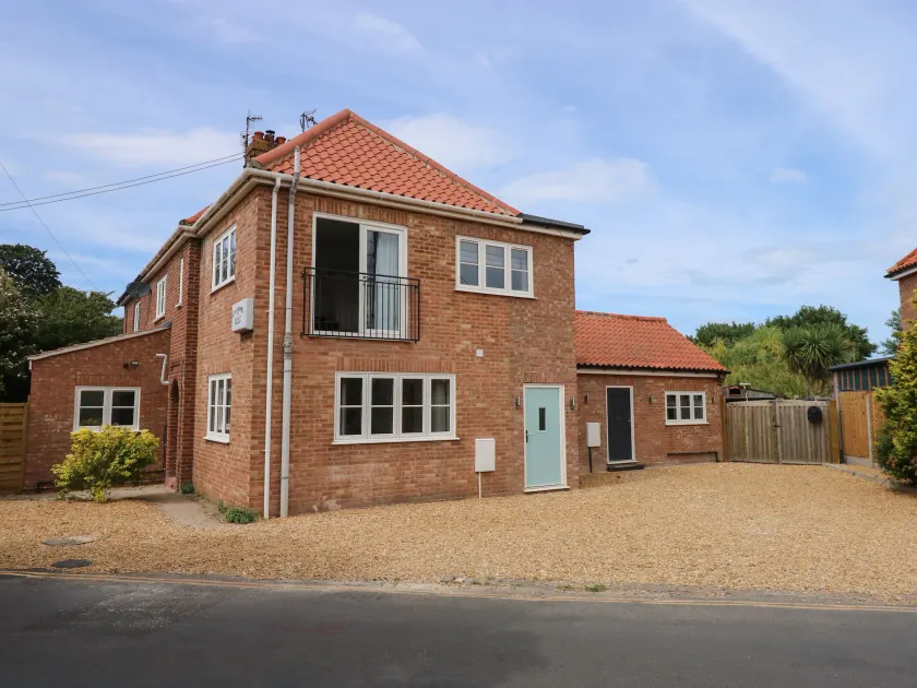 Jolly Sailors Retreat - Image 1