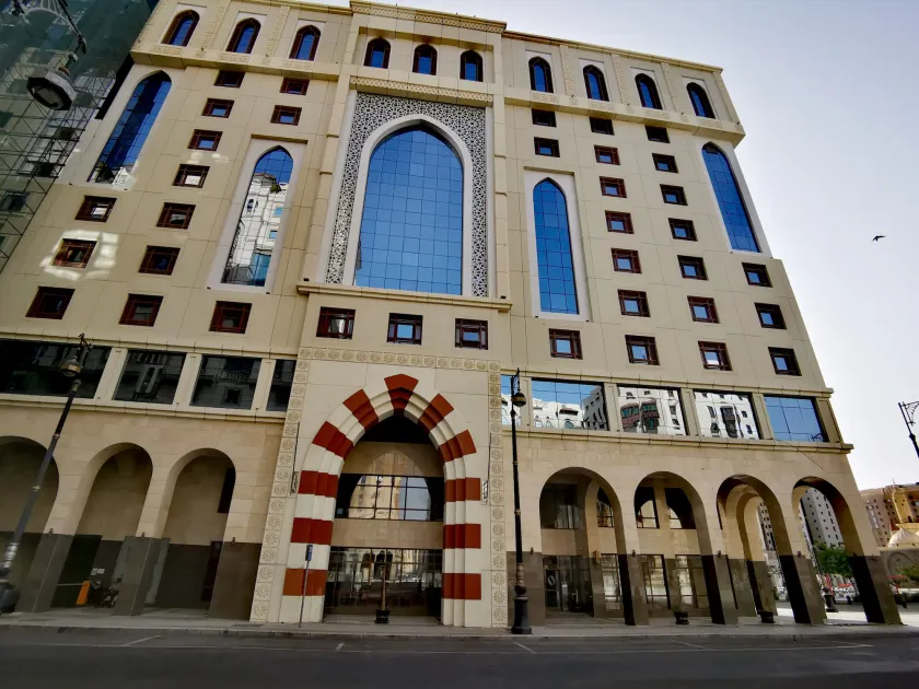 Elaf Al Taqwa Hotel - Image 1