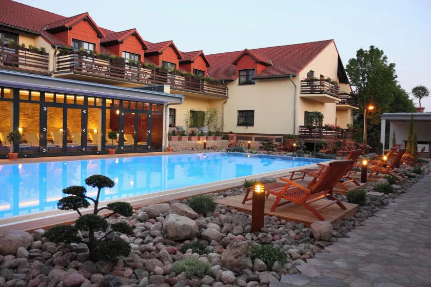 Hotel Zum Stein Wellness & Genuss Resort - Image 1