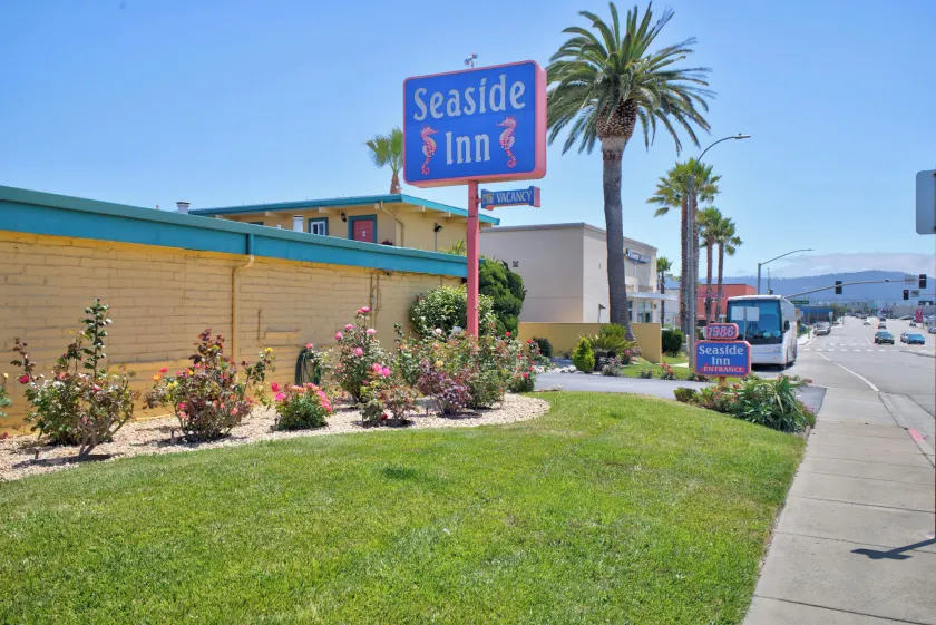 Seaside Inn Monterey - Image 1