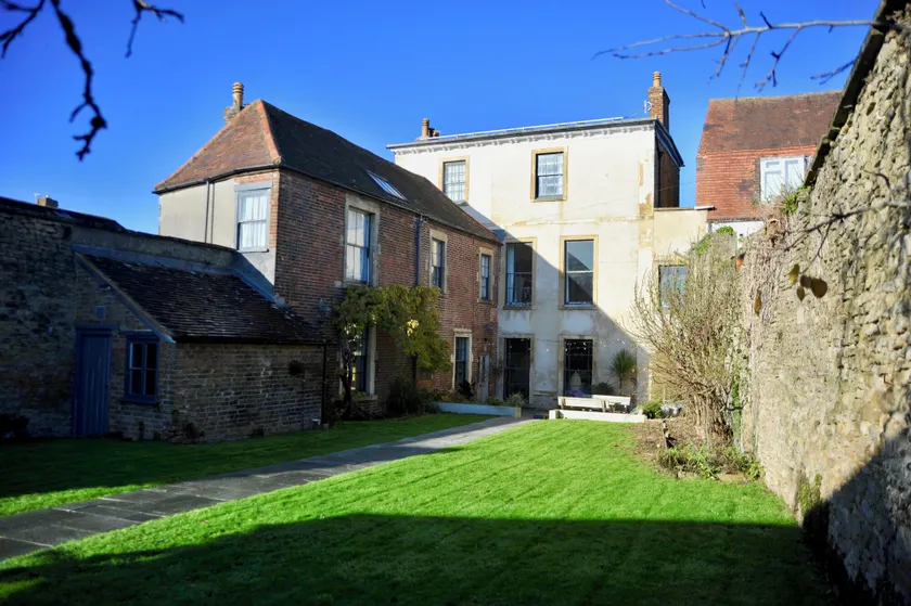 ASH House - Image 1