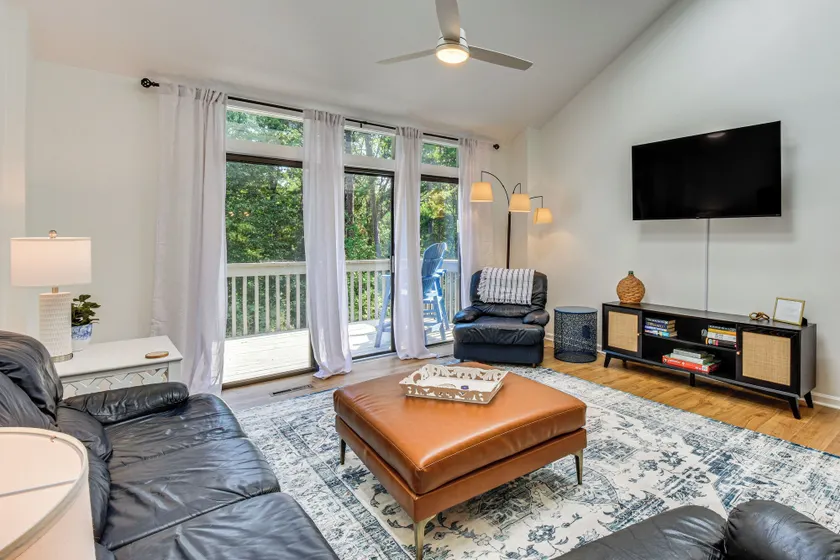 Keowee Key Condo w/ Lake Access & Community Pools! - Image 1